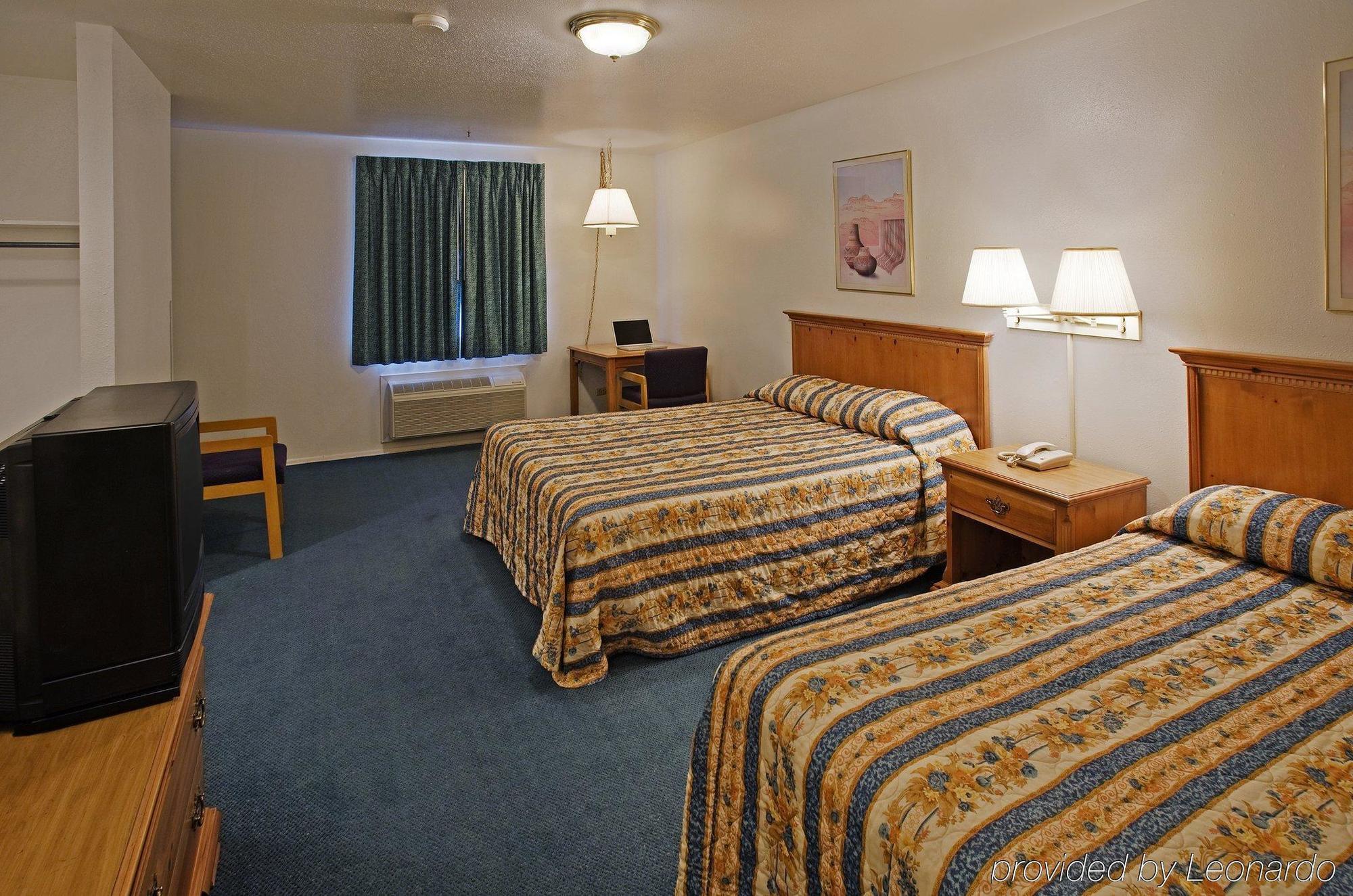 Regency Inn Hondo Exterior photo