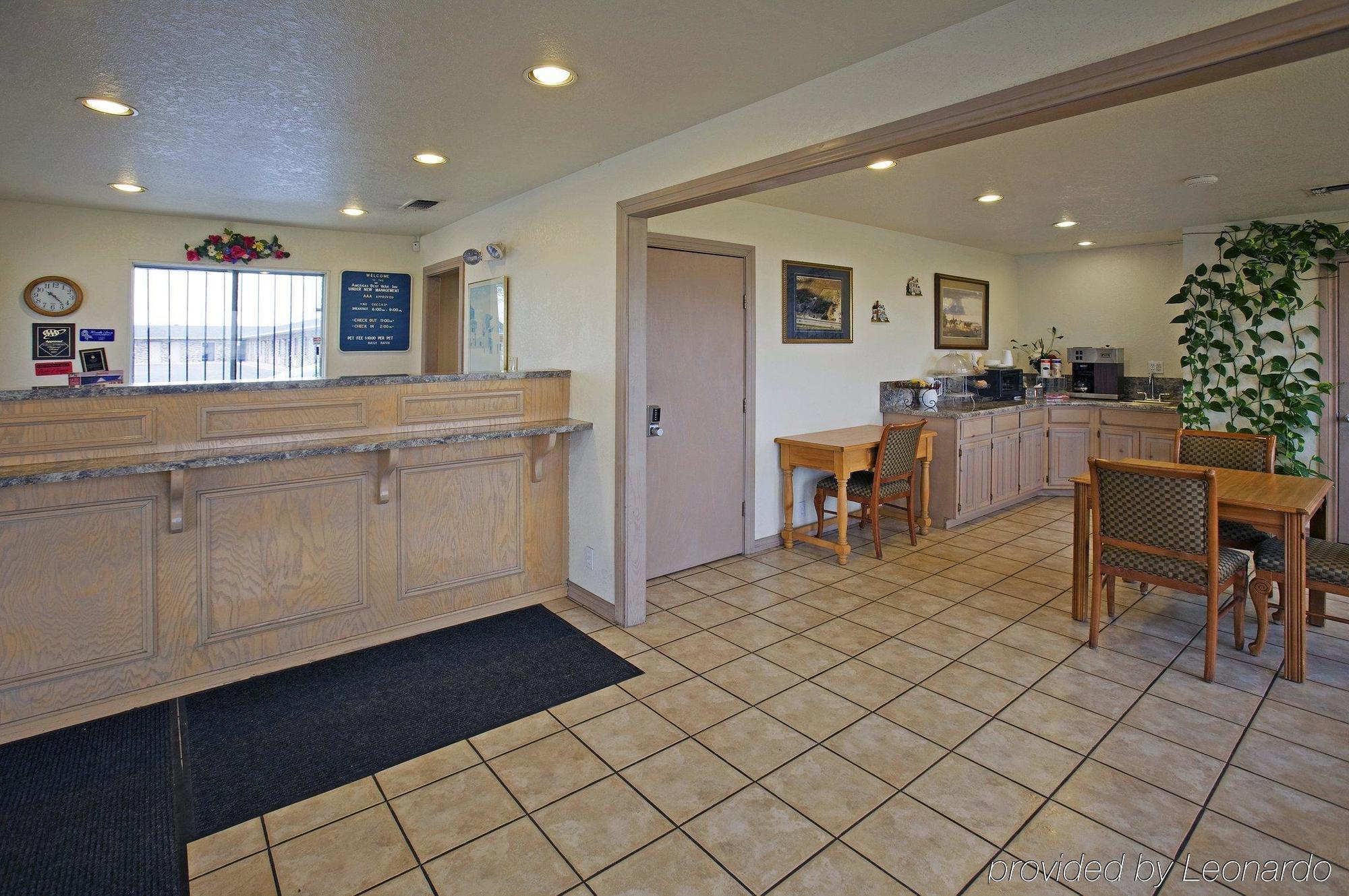 Regency Inn Hondo Exterior photo